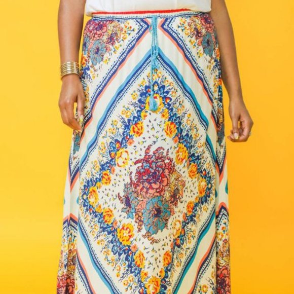 Multicolor Print Maxi Skirt - Picture 5 of 5
